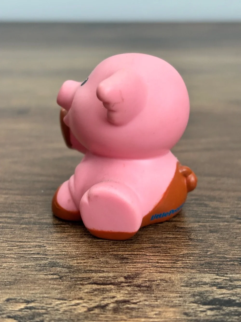 Fisher Price Little People Muddy Pig Mud Sitting Farm Animal Toy Figure 2007